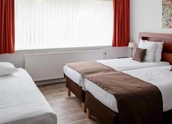 Hotel Olympia in Bruges 1