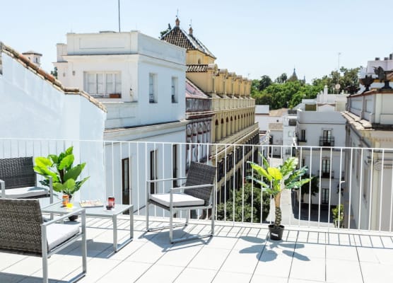 La Puerta de Palacio - Adults Only 1