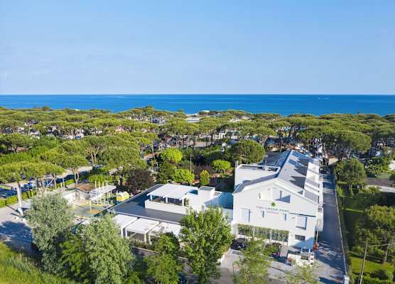 The Green Park Hotel WellnessSpa & Restaurant 1