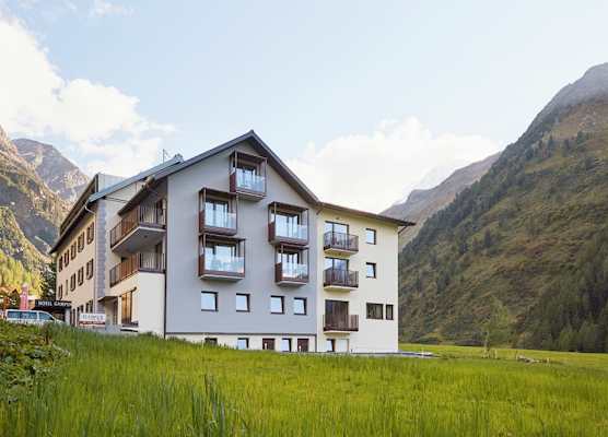 Hotel Gampen 1