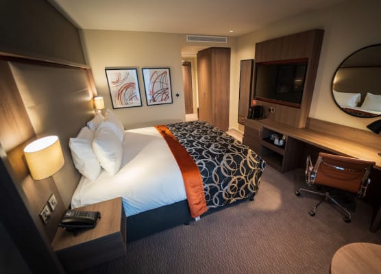Clayton Hotel Glasgow City 1