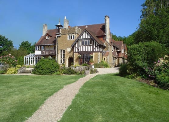 Farnham House Hotel 1