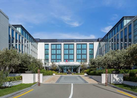 Baku Marriott Hotel Boulevard 1