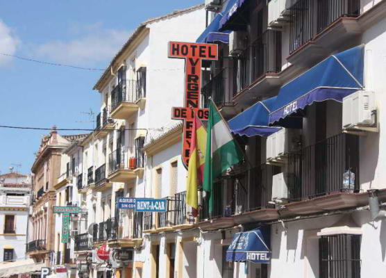 Hotel Virgen de los Reyes 1