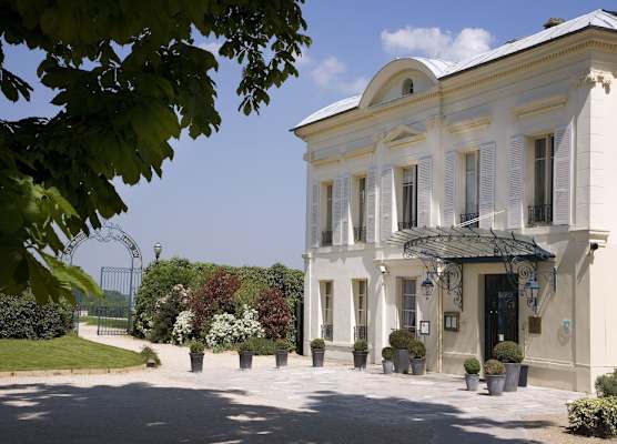 Hôtel Pavillon Henri IV 1