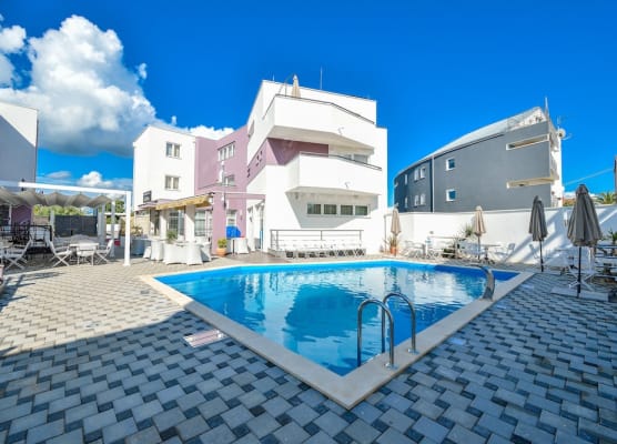 Hotel ZaDaR 1