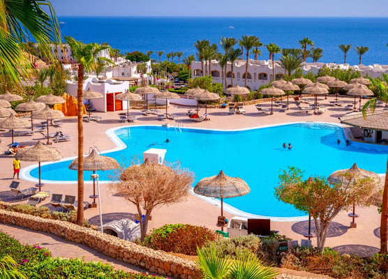 Domina Coral Bay Sultan Pool 1