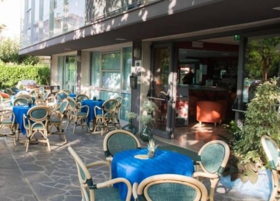 Hotel Mirage 1