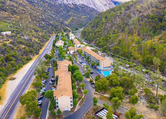 Yosemite View Lodge 1