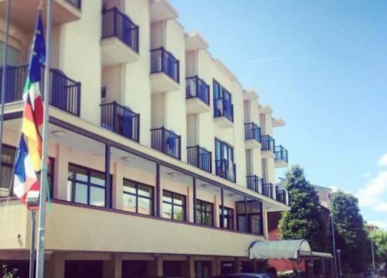 Hotel Diamante COLAZIONE XL PARCHEGGIO GRATIS A 5 CHILOMETRI DA RIMINI FIERA 1