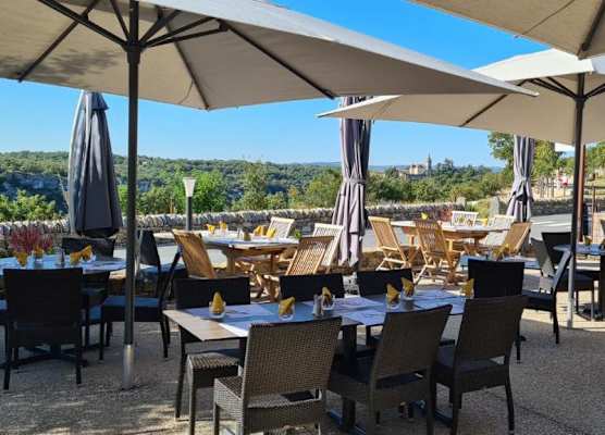 Logis Hôtels - Le Bellaroc - Hôtel 2 étoiles et Restaurant 1
