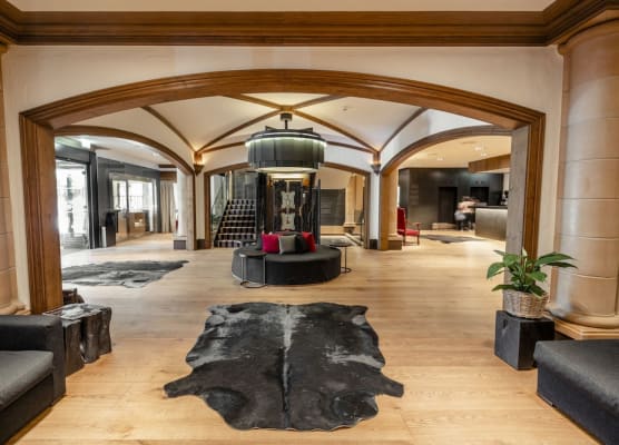 Luxurious Alpine Getaway at Park Hotel Gstaad 1