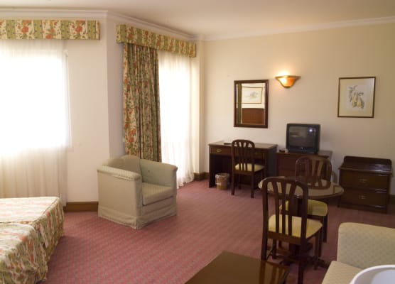 Suite Hotel Jardins Da Ajuda 1