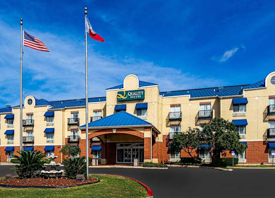 Quality Suites San Antonio Northeast 1