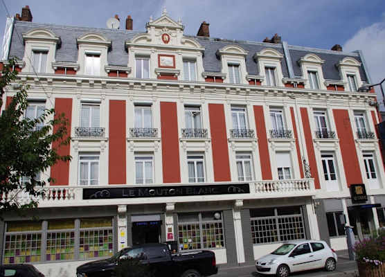 Logis Hôtel & Restaurant - Le Mouton Blanc 1