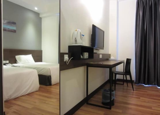 Fuller Hotel 1
