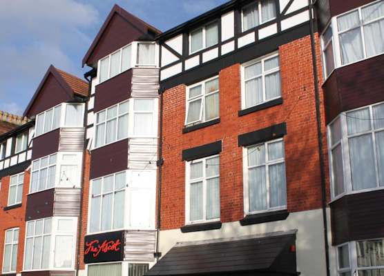 Ascot Hotel 1