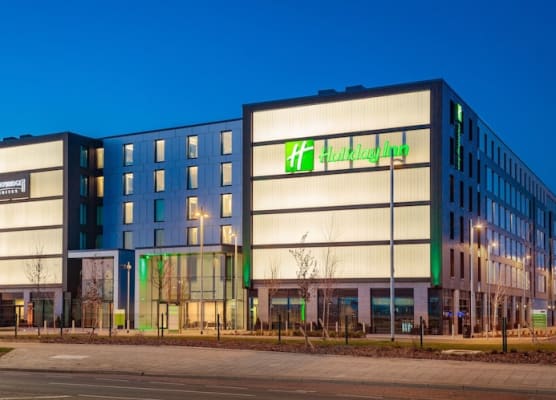 Holiday Inn LONDON - HEATHROW BATH ROAD by IHG 1