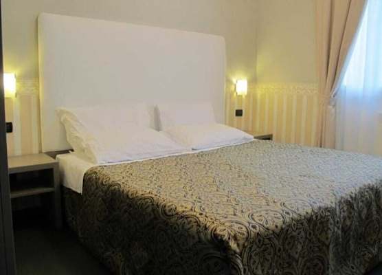 Hotel Laguna Residence 1