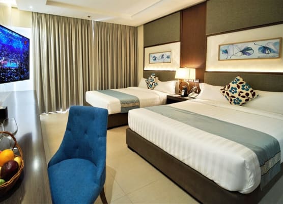 J7 Plaza Hotel 1