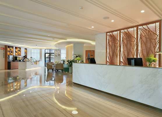 Arabian Park Dubai, an Edge by Rotana Hotel 1