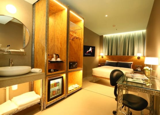 IND Hotel 1