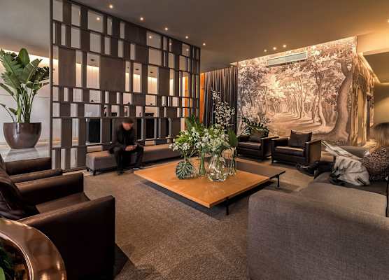 Broadway Hotel & Suites 1
