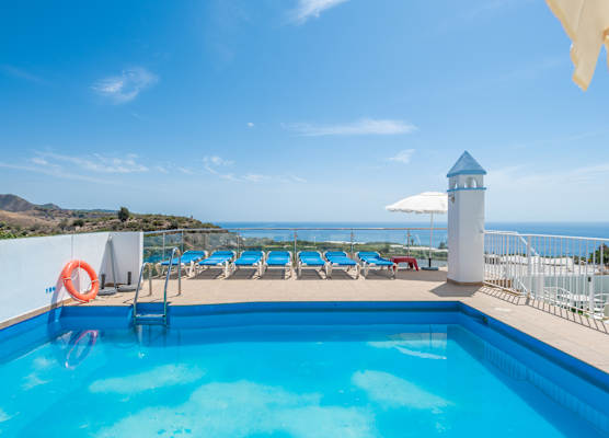 Apartahotel Playamaro by Dorobe 1
