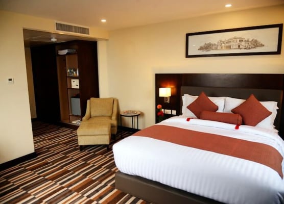 Avari Xpress Gulberg 1