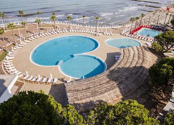 Prestige Resort 1