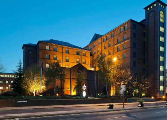 Crowne Plaza LEEDS by IHG 1