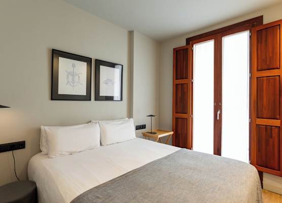 Uma Suites Barceloneta Beach 1