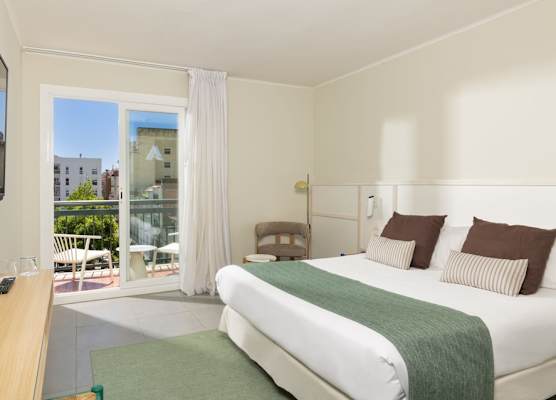 AQUA Hotel Bertran Park 1
