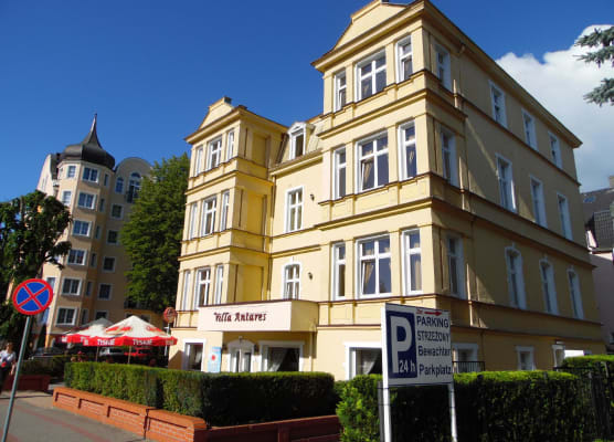Villa Antares I & II 1