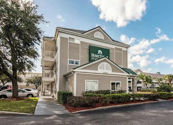 HomeTowne Studios by Red Roof Orlando South 1