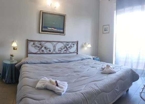 Tk HOTEL 1