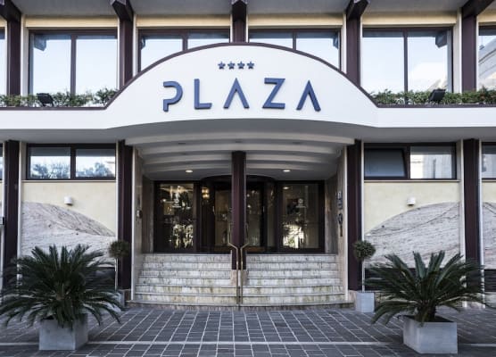 Hotel Plaza 1