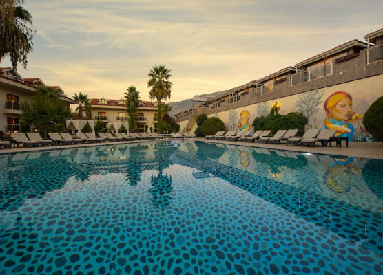 Han Deluxe Hotel 1