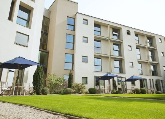 Hart's Hotel 1