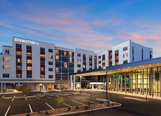 Doubletree By Hilton Tucson Downtown Convention Center 1