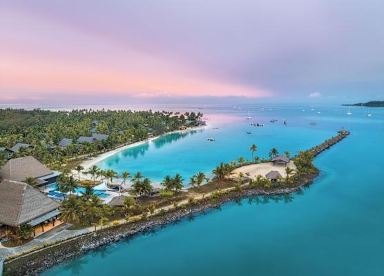 Plantation Island Resort 1