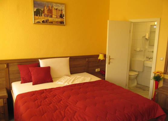 Hotel am Hauptbahnhof 1