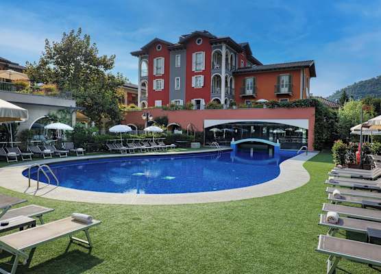 Aquazzurra Resort & Aparthotel 1