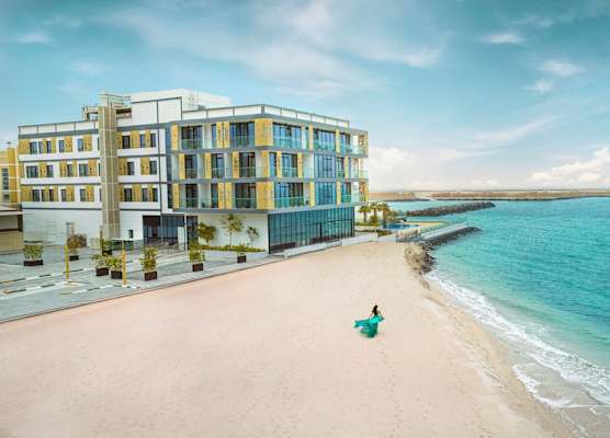 Beach Bay Hotel Mirfa 1