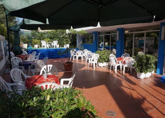 Hotel Caravan 1