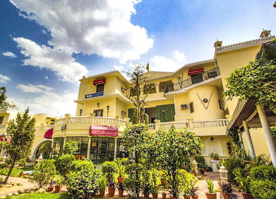 Hotel Sugan Niwas Palace 1