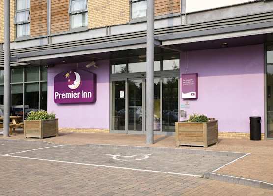 Premier Inn Watford - Croxley Green 1