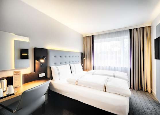 Premier Inn Koeln City Centre 1