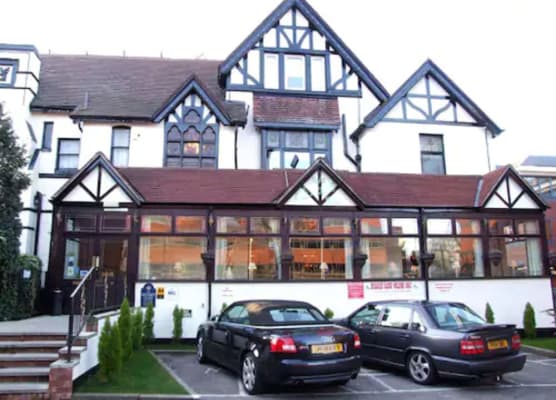 Amblehurst Hotel 1