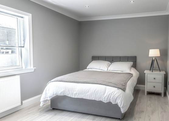 1 Bed Cottage-Sleeps 2-Parking-Pets-Hot Tub 1